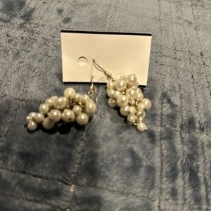 Chic Pearl Drop Earrings